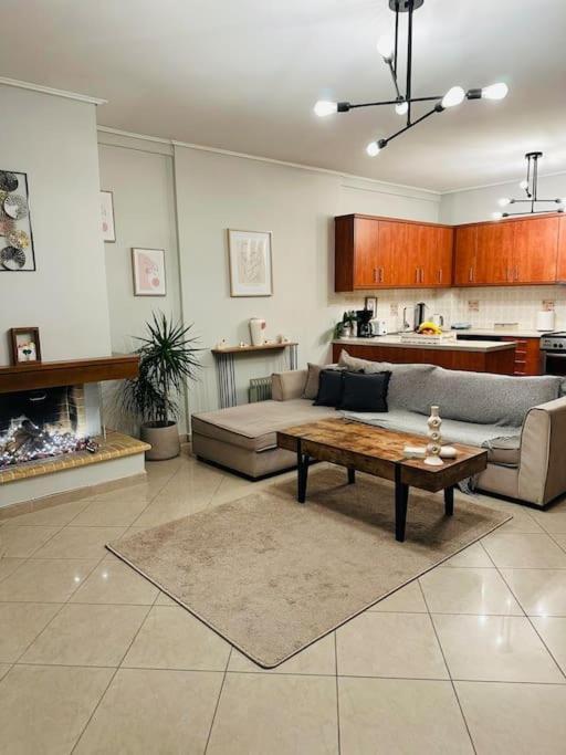 Zen Moments Apartment Athena Bagian luar foto
